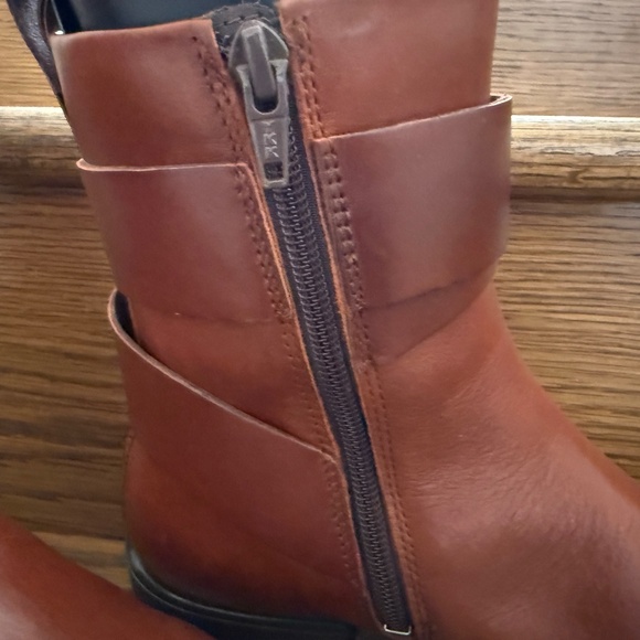 ECCO Modtray Ankle Boot in cognac/ brown leather 39/9/8.5 NWOT - Picture 10 of 14